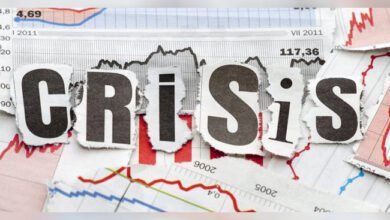 Dunia di Persimpangan Krisis